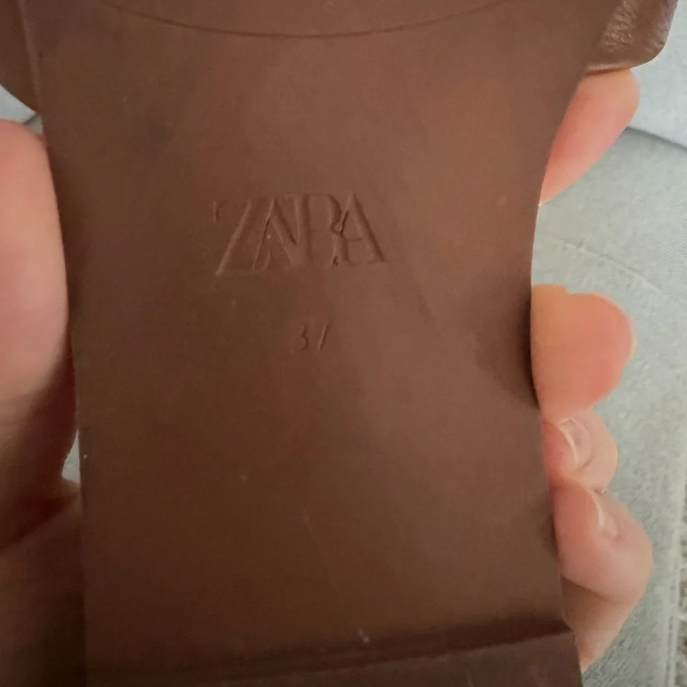 Zara Brown Woven-Style Slide Mules - Picture 4 of 4